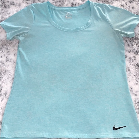 Light blue Nike workout T shirt - Picture 1 of 1